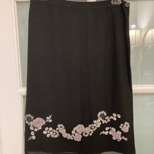 New Frontier Black Silk Midi Skirt With Embroidery Size: 6